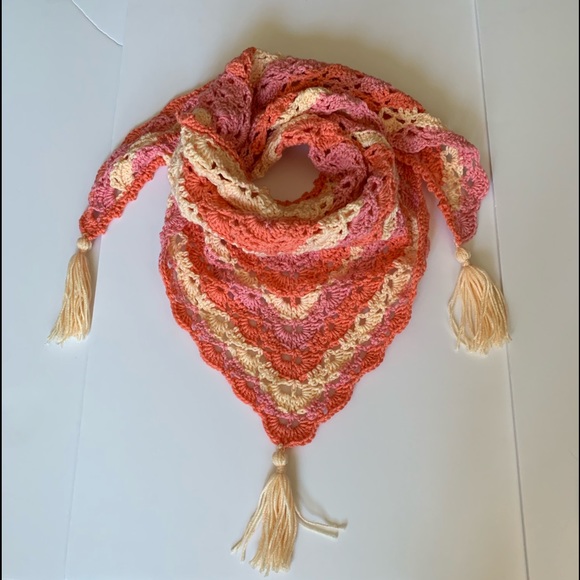Accessories - Adult hand made scarf 🧶